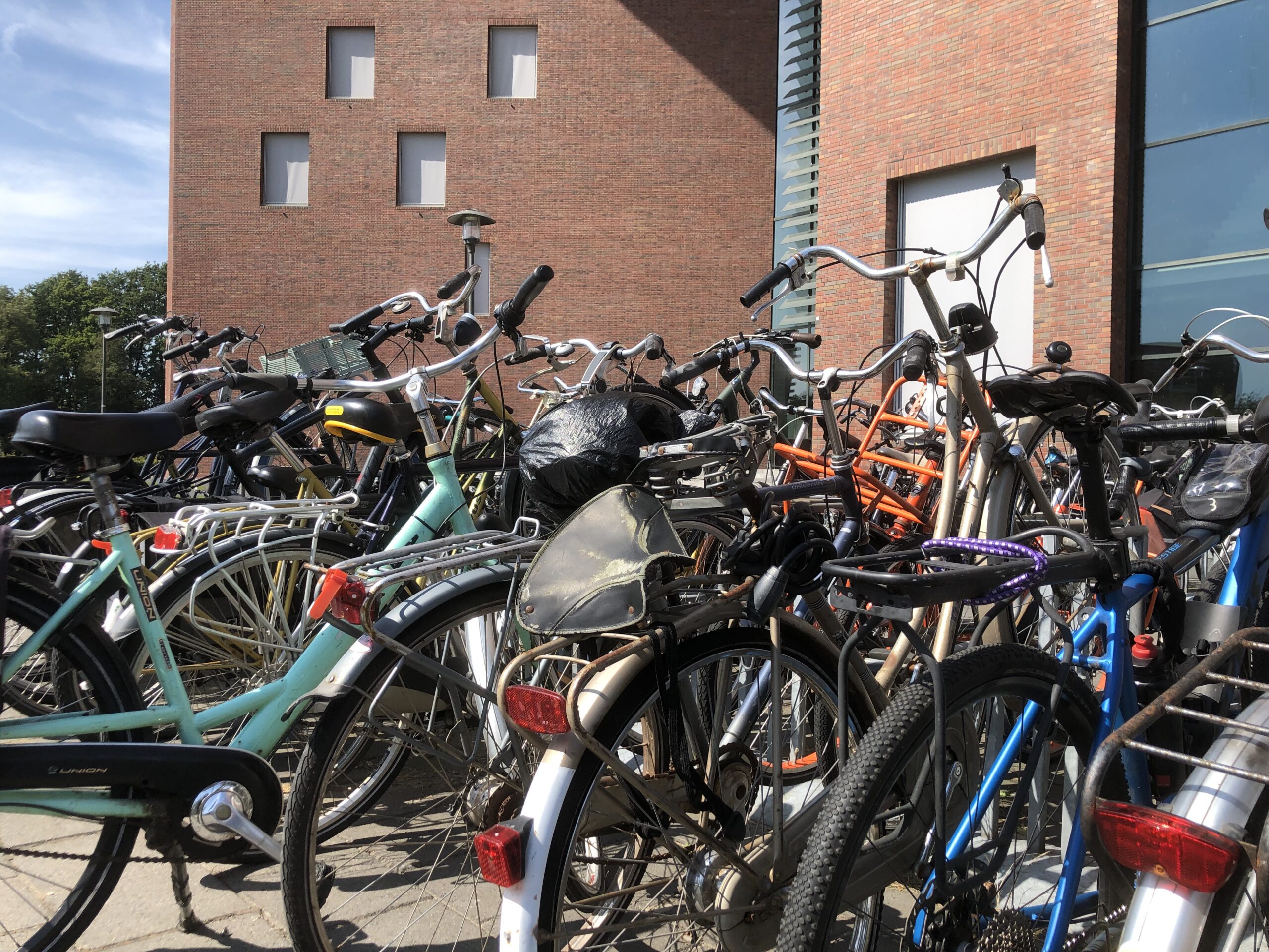 Bikes in front of Forum